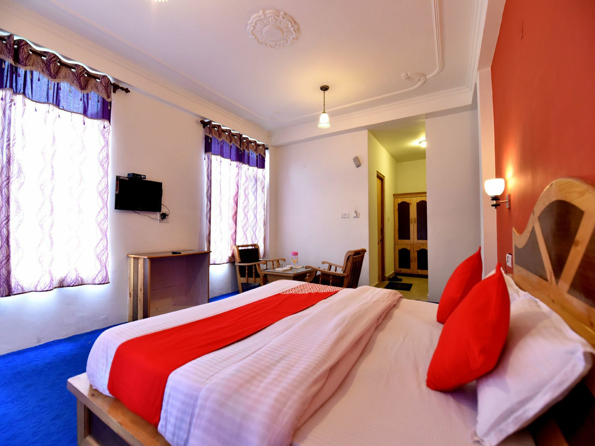 Oyo 11677 Hidden Heaven Hotel