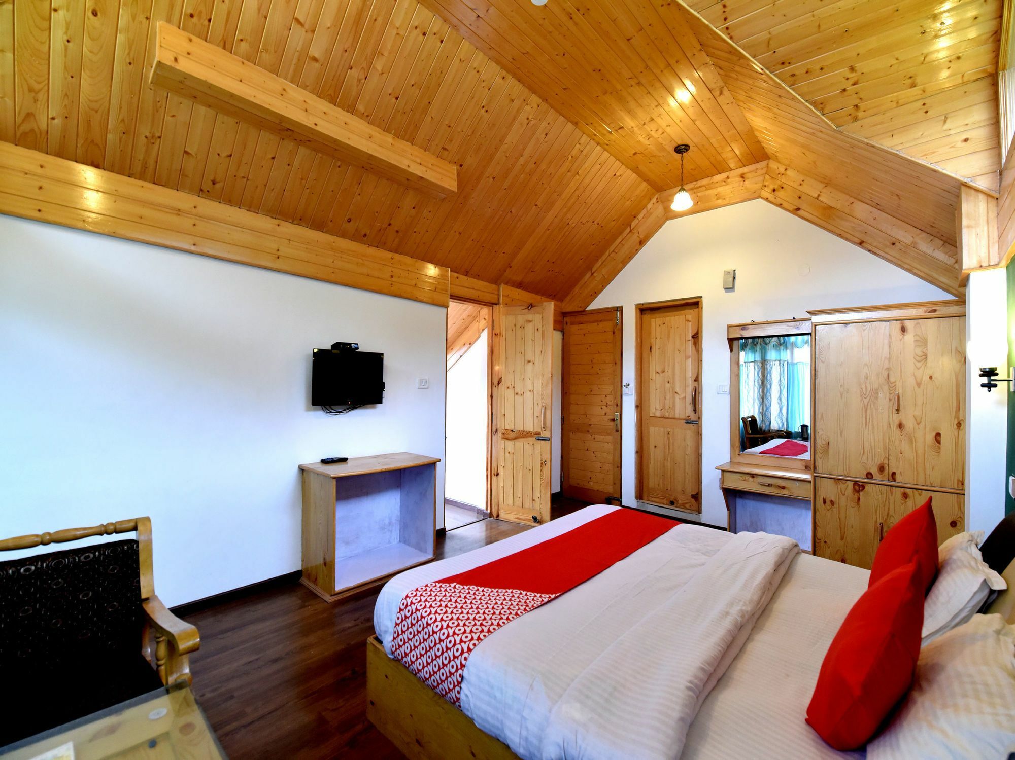Hotel Oyo 11677 Hidden Heaven